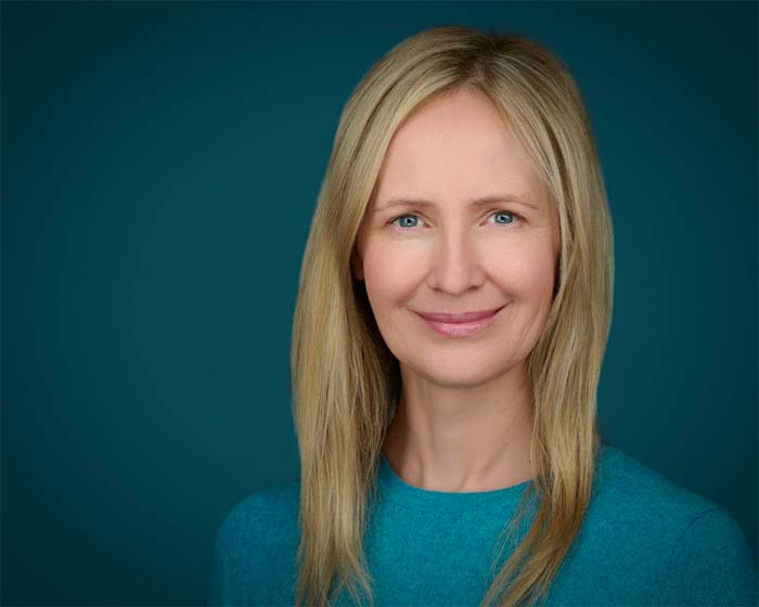 gynecologist Dr Anna bellingham 